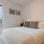 Premium 3bdr By Lovelystay Apartment